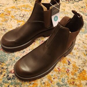 Universal Thread- ZORA Dark Brown CHELSEA Boots-Brand New
